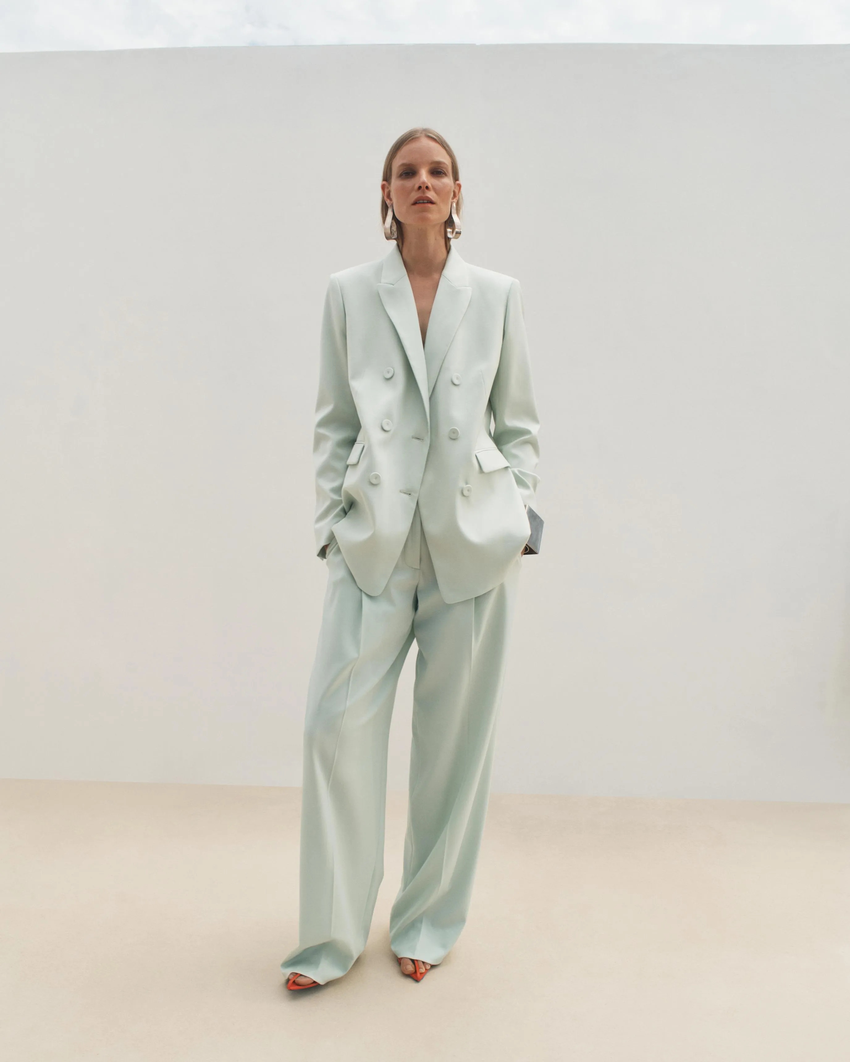 Relaxed Wide Leg Pant