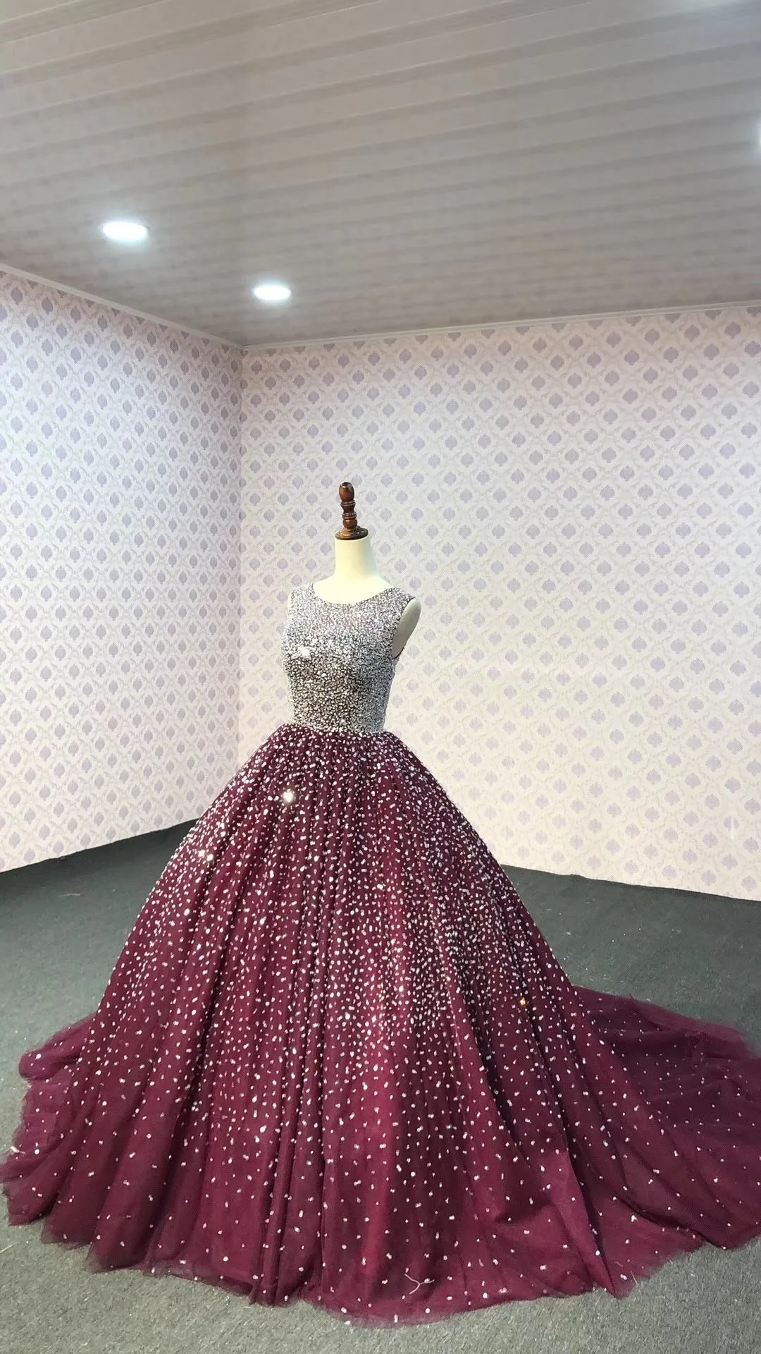 Sliver crystals beaded dark red ball skirt prom quinceanera dresses 2024